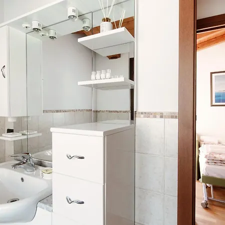 Apartment Relax Tra Montagna E - Private Parking
